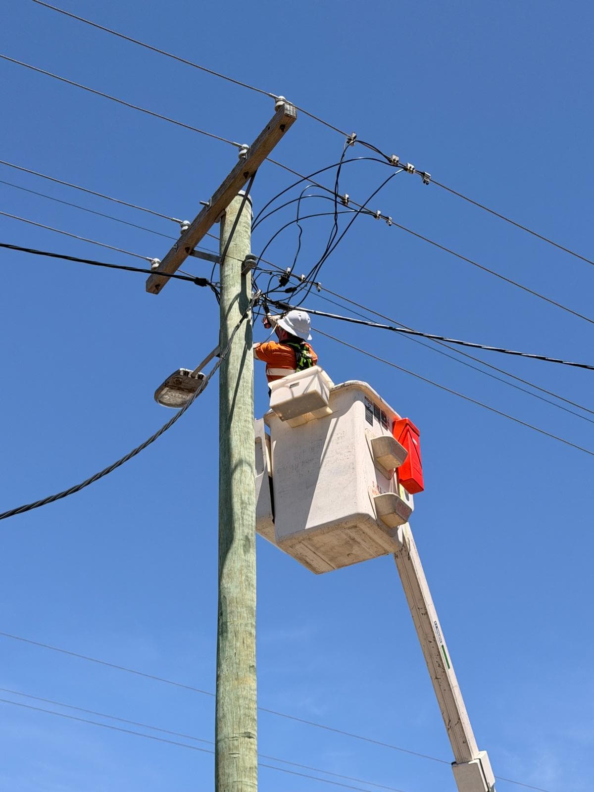 Level 2 Electrician Sydney NSW Australia 24/7 service